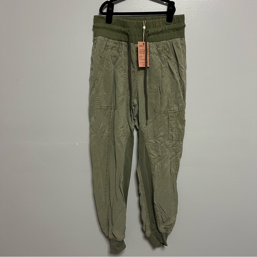 NWT: Quince Vintage Wash Sage Cargo Utility Jogger Pants